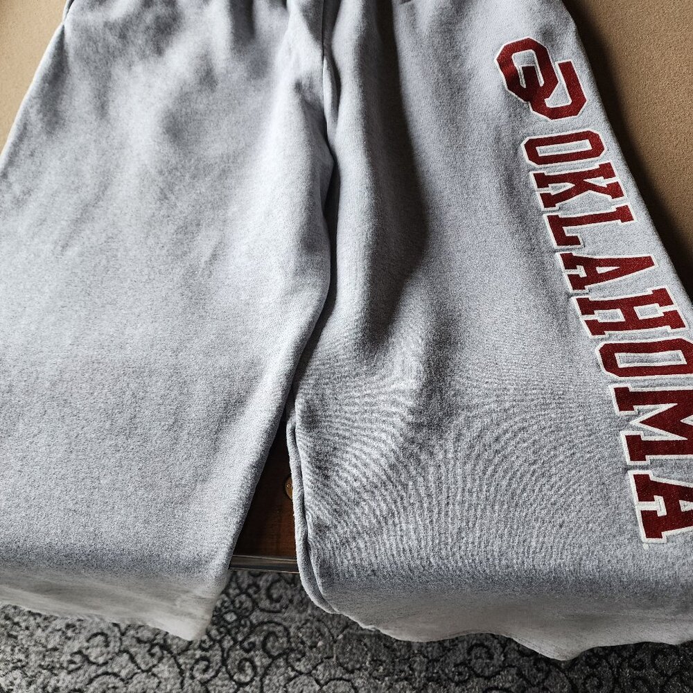 Never worn OU sweats
